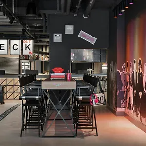 https://moxy-duesseldorf-city.dortmundhotels.net